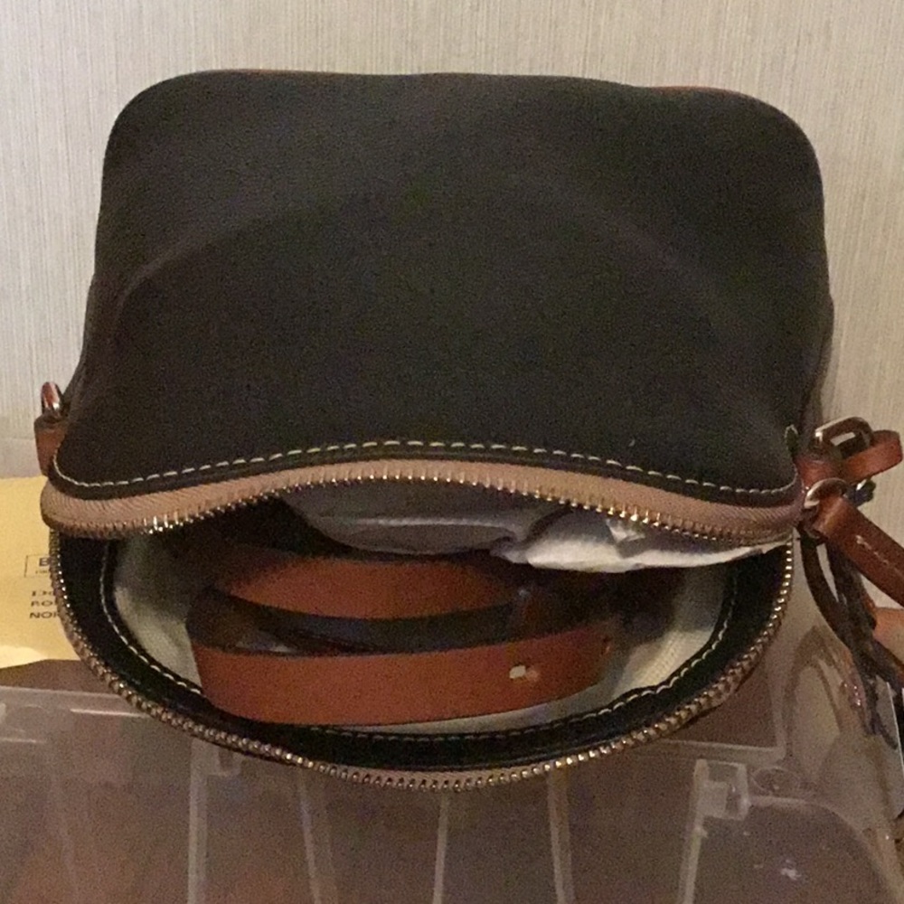 Crossbody - Picture 3 of 4